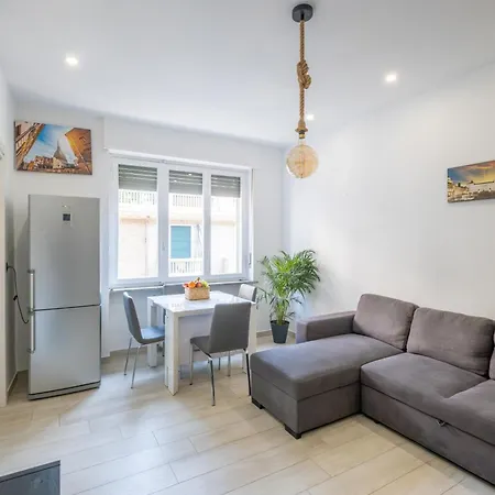 아파트 Accogliente A Due Passi Dal Centro *